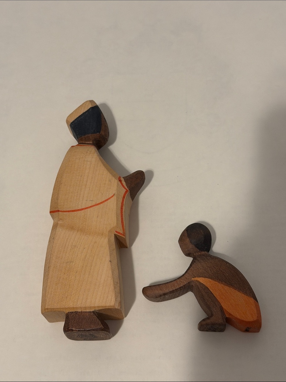 Retired Ostgeimer African Man and Child Bending - Rare! - Picture 2 of 5